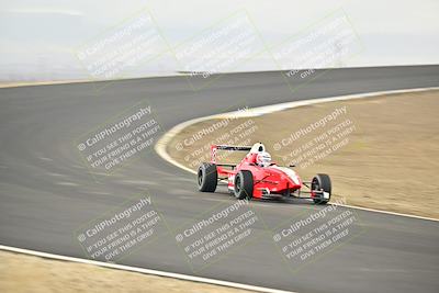 media/Jan-26-2025-CalClub SCCA (Sun) [[cfcea7df88]]/Group 2/Race/